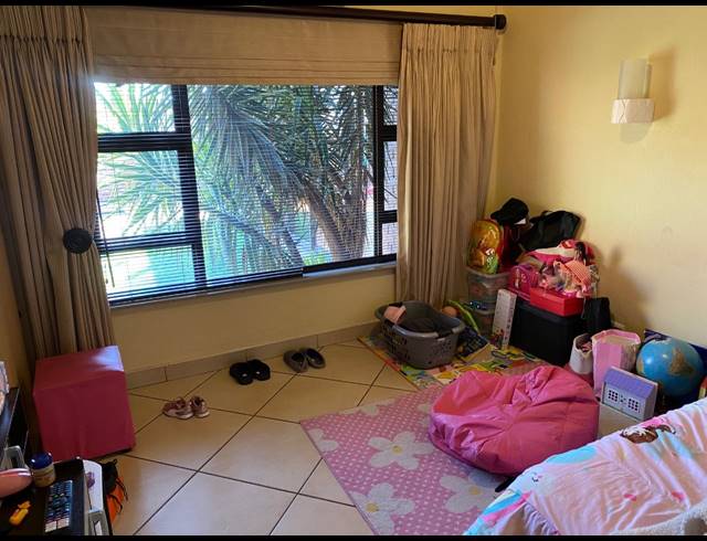 3 BEDROOM FREEHOLD FOR SALE IN SUNWARD PARK